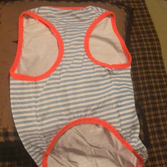 Hotel doggie outfits - Picture 3 of 8